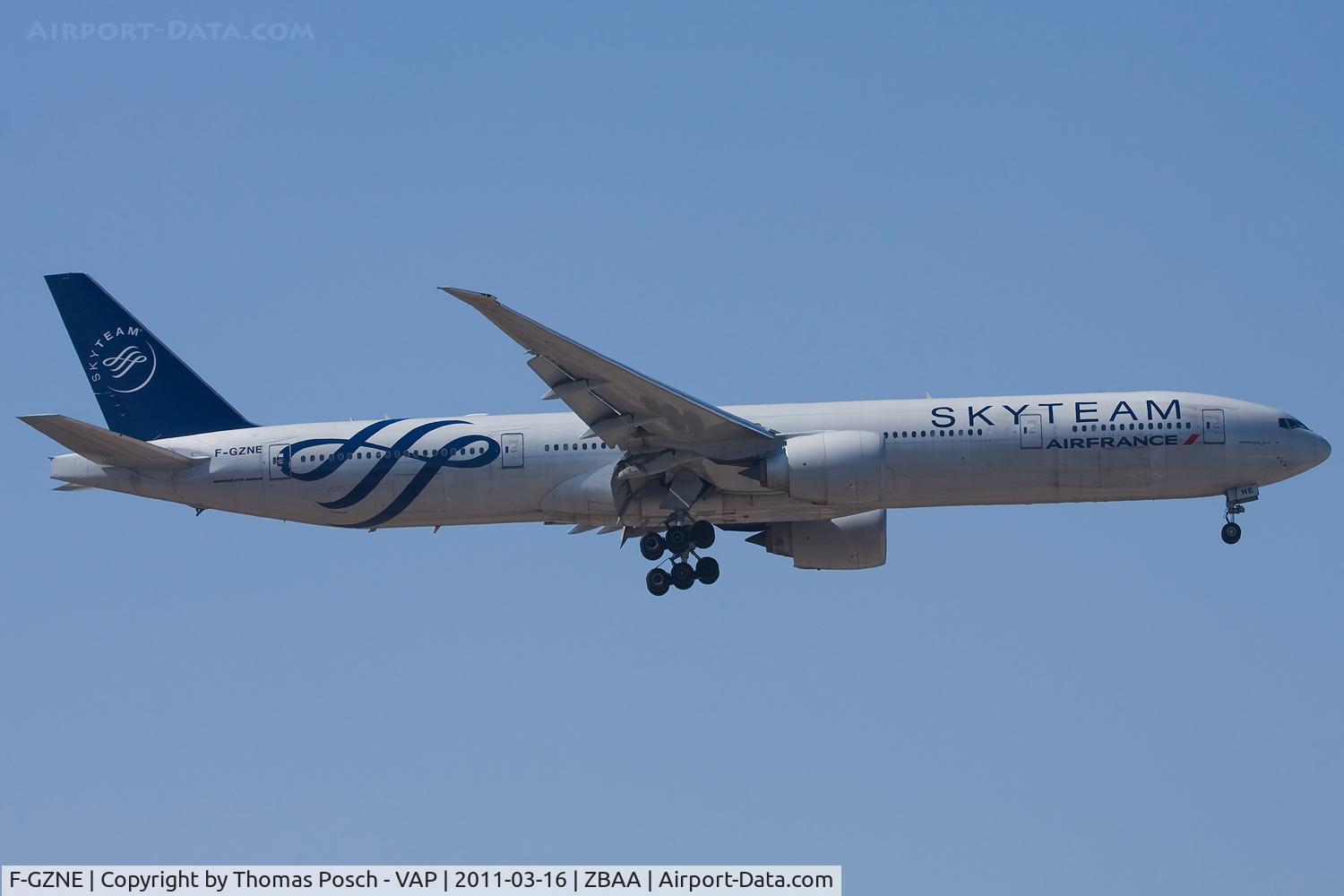 F-GZNE, 2009 Boeing 777-328/ER C/N 37432, Air France