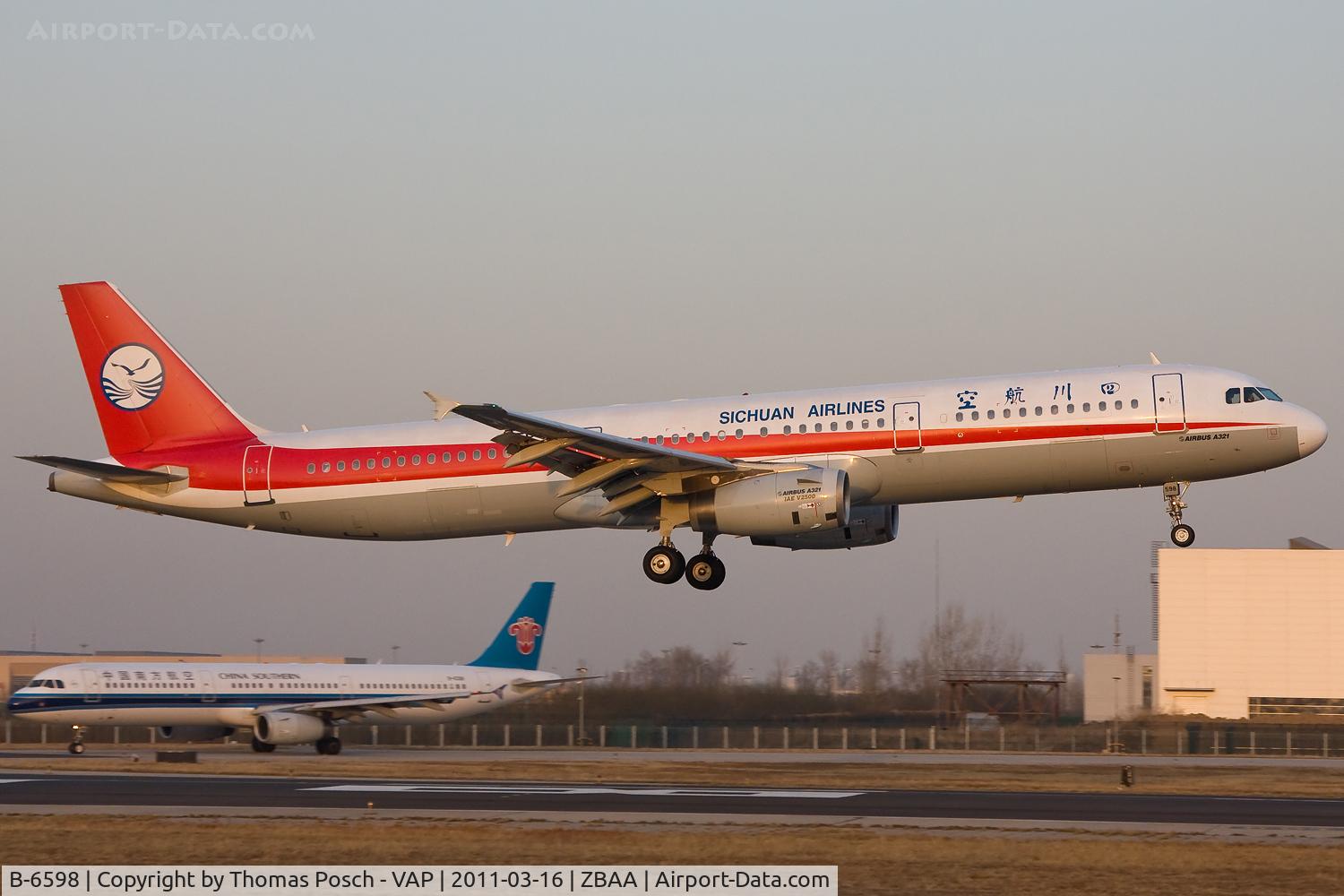 B-6598, 2009 Airbus A321-231 C/N 3996, Sichuan Airlines