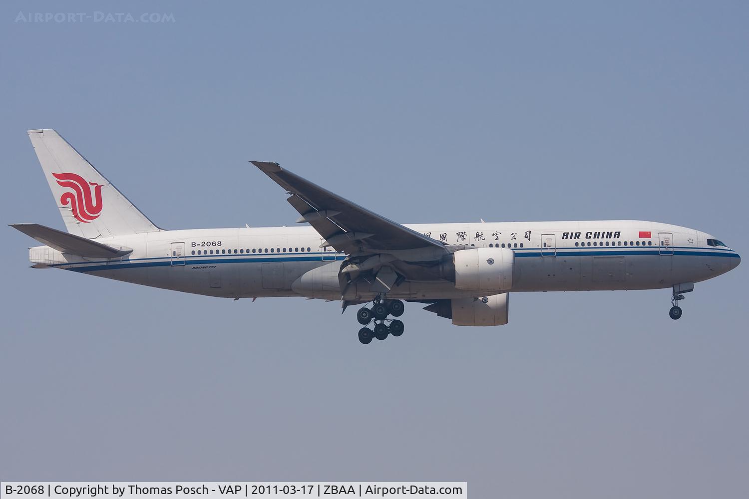 B-2068, 2001 Boeing 777-2J6 C/N 29747, Air China