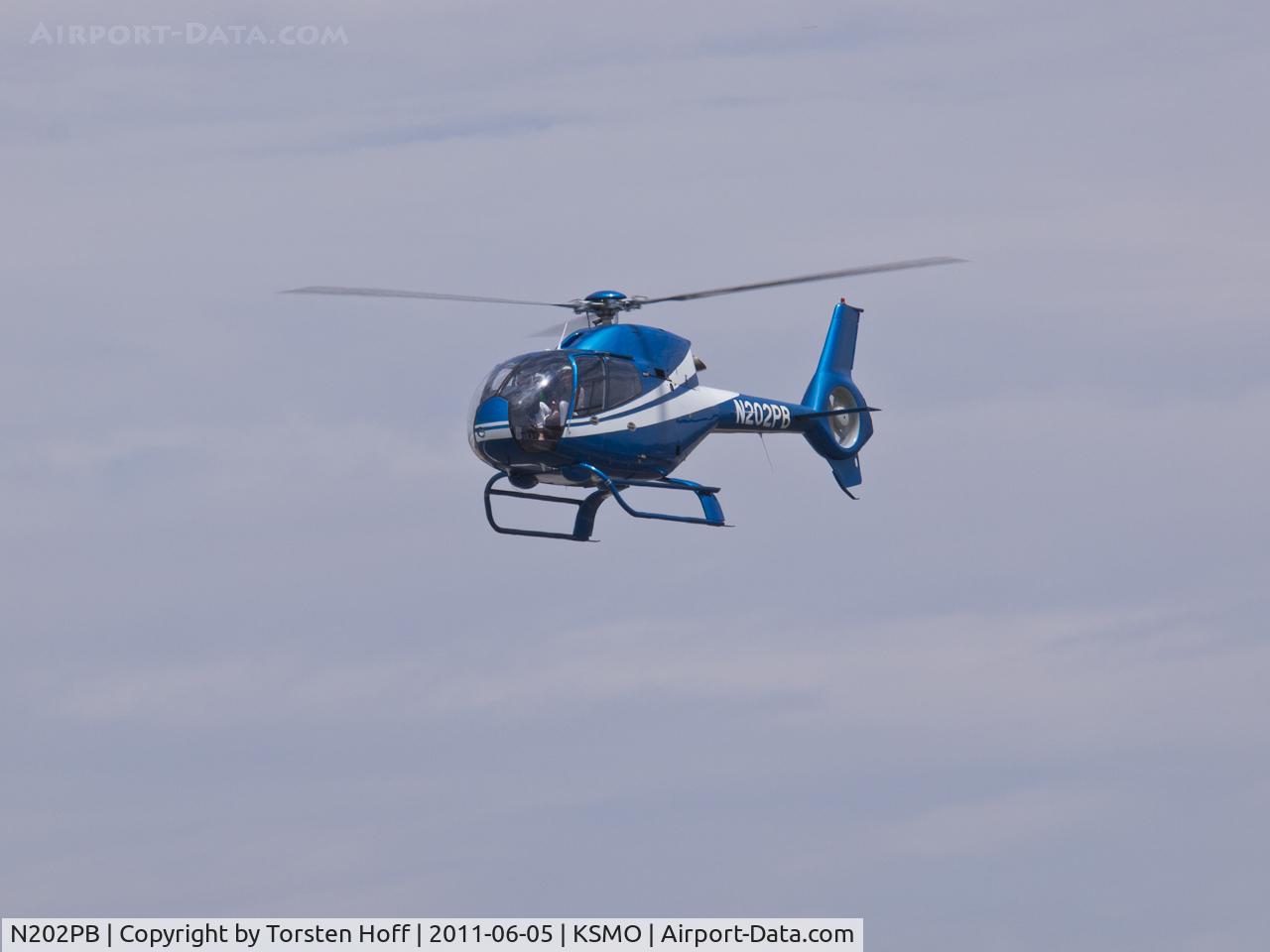 N202PB, 2000 Eurocopter EC-120B C/N 1084, N202PB arriving on RWY 21
