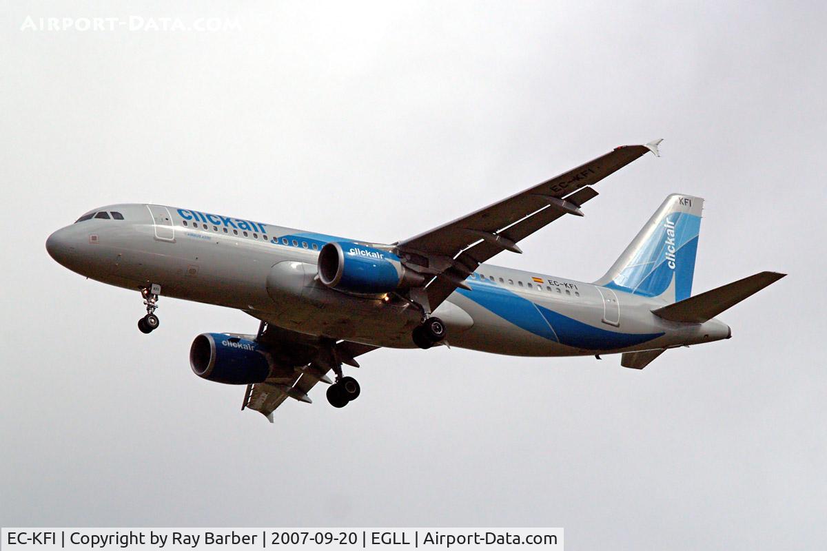 EC-KFI, 2007 Airbus A320-216 C/N 3174, Airbus A320-216 [3174] Clickair Home~G 20/09/2007
