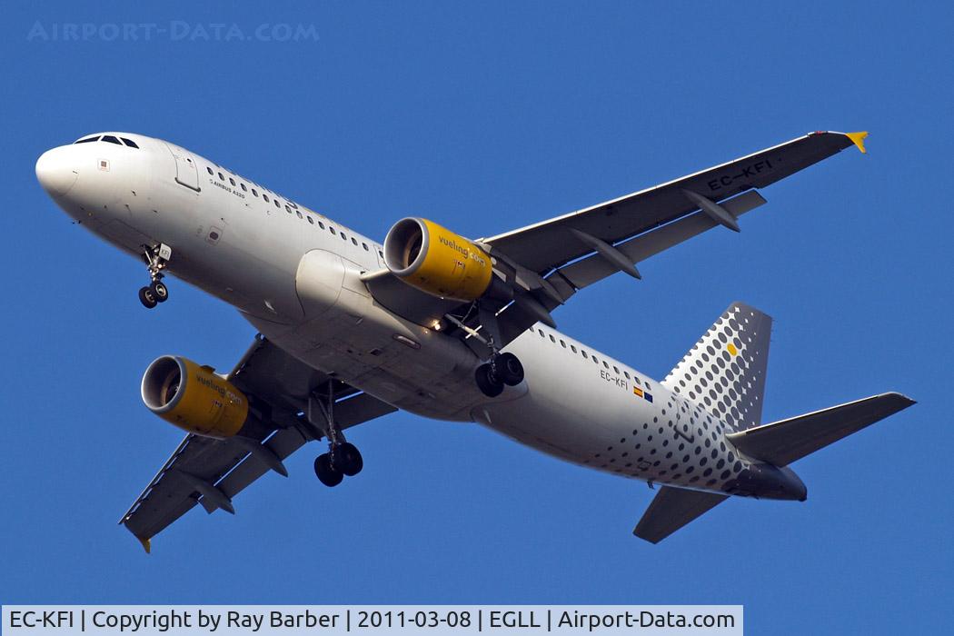 EC-KFI, 2007 Airbus A320-216 C/N 3174, Airbus A320-216 [3174] Vueling Airlines Home~G 08/03/2011