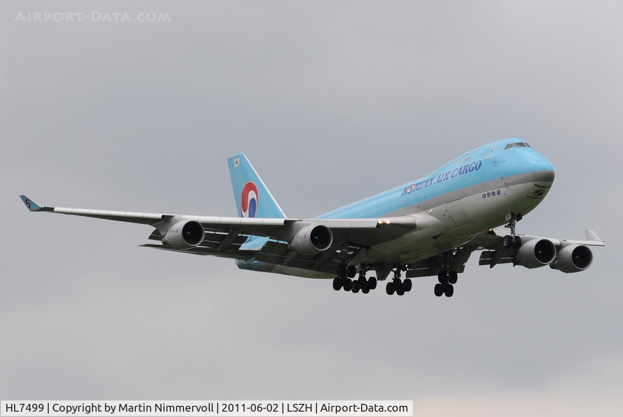 HL7499, 2004 Boeing 747-4B5F/SCD C/N 33517, Korean Air Cargo