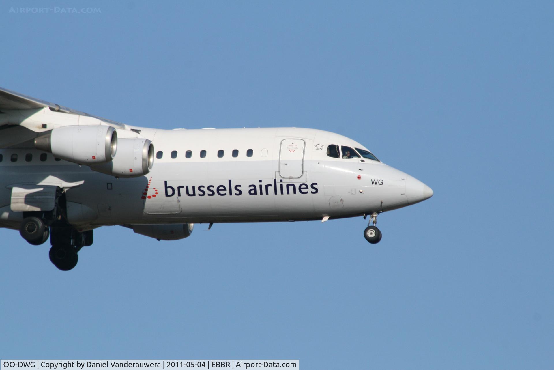 OO-DWG, 1998 British Aerospace Avro 146-RJ100 C/N E3336, Arrival of flight SN2816 to RWY 02