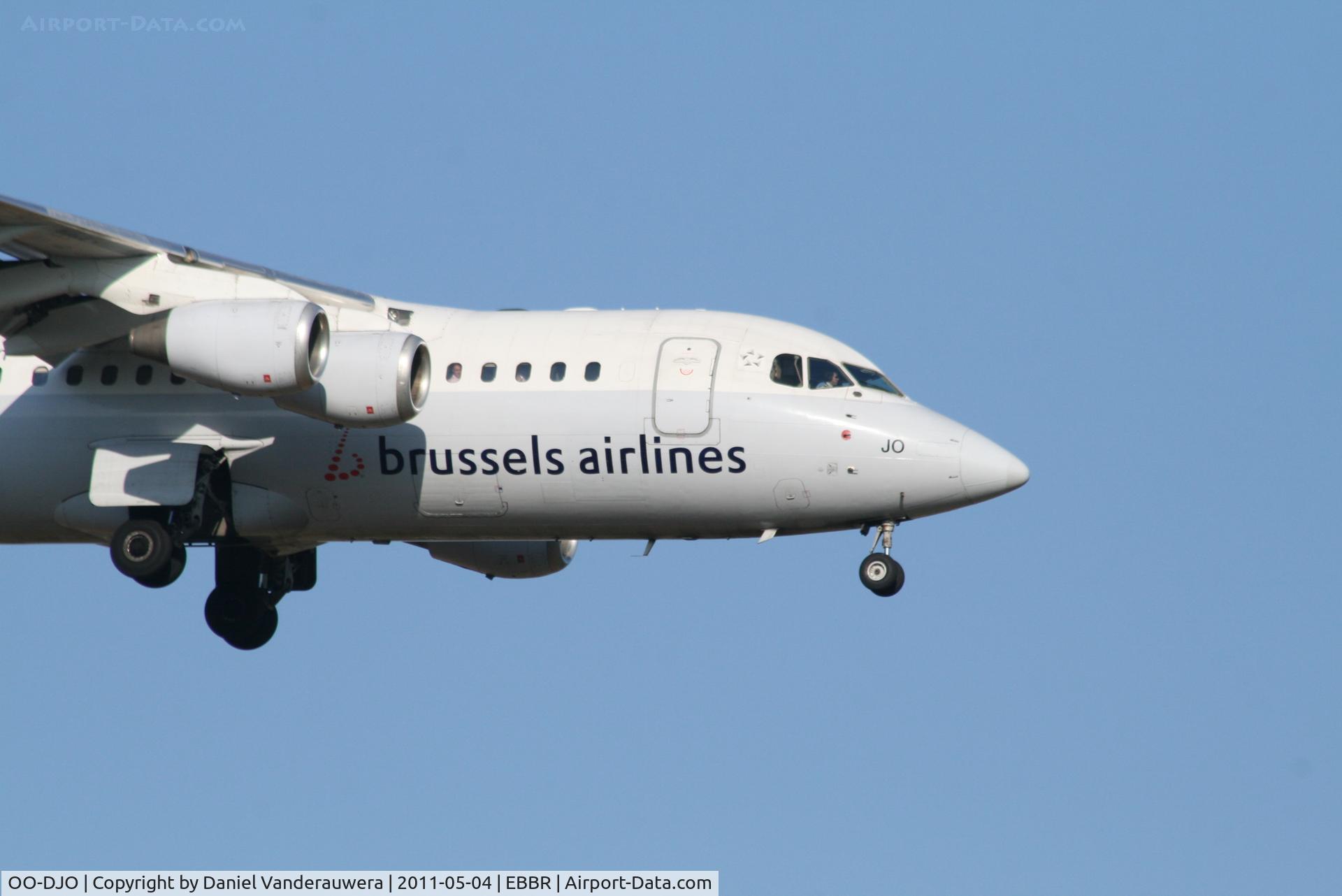 OO-DJO, 1995 British Aerospace Avro 146-RJ85 C/N E.2279, Arrival of flight SN3604 to RWY 02