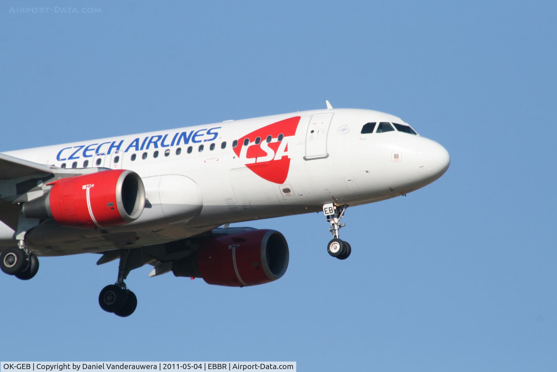 OK-GEB, 2001 Airbus A320-214 C/N 1450, Arrival of flight OK630 to RWY 02