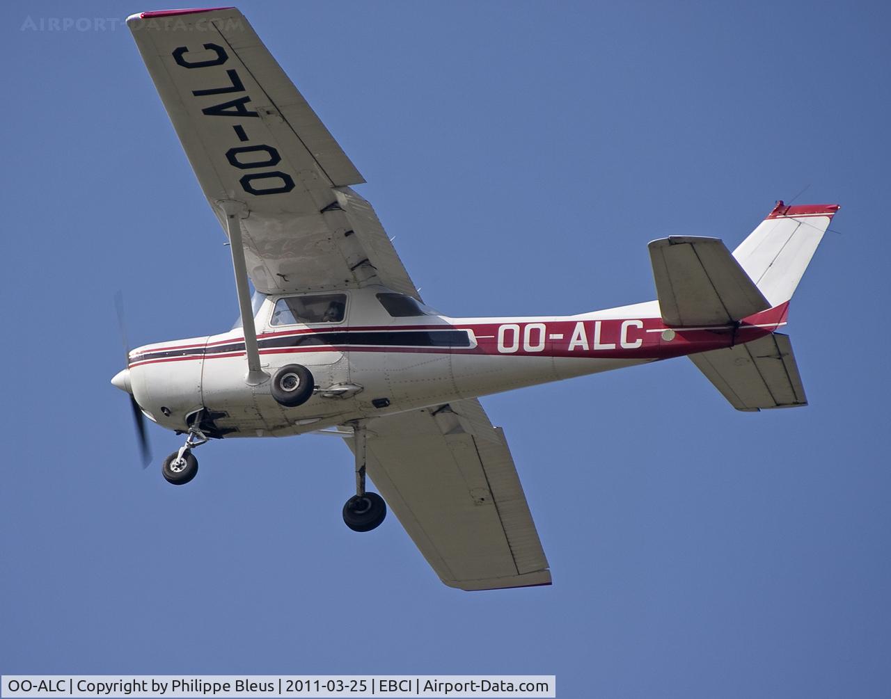 OO-ALC, 1973 Reims F150L C/N 0953, Short final rwy 25.