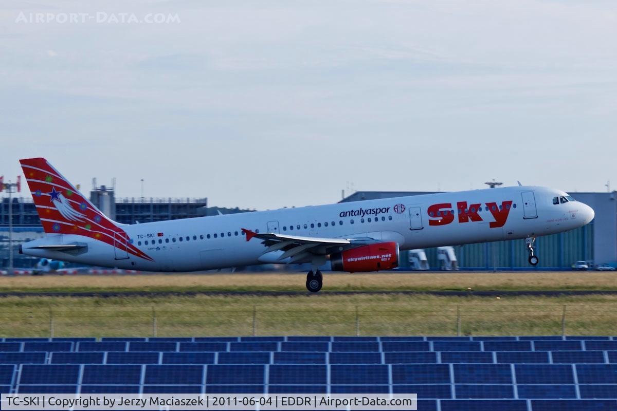 TC-SKI, 1998 Airbus A321-231 C/N 0811, TC-SKI_
Airbus A321-231