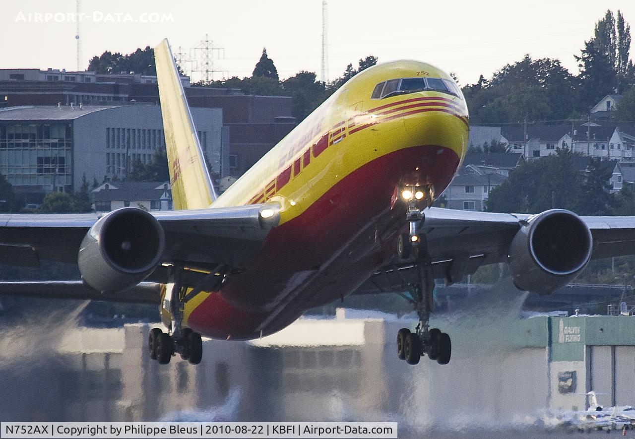 N752AX, 1988 Boeing 767-200 C/N 23434, Raw power climbing just after lift off on rwy 13R.