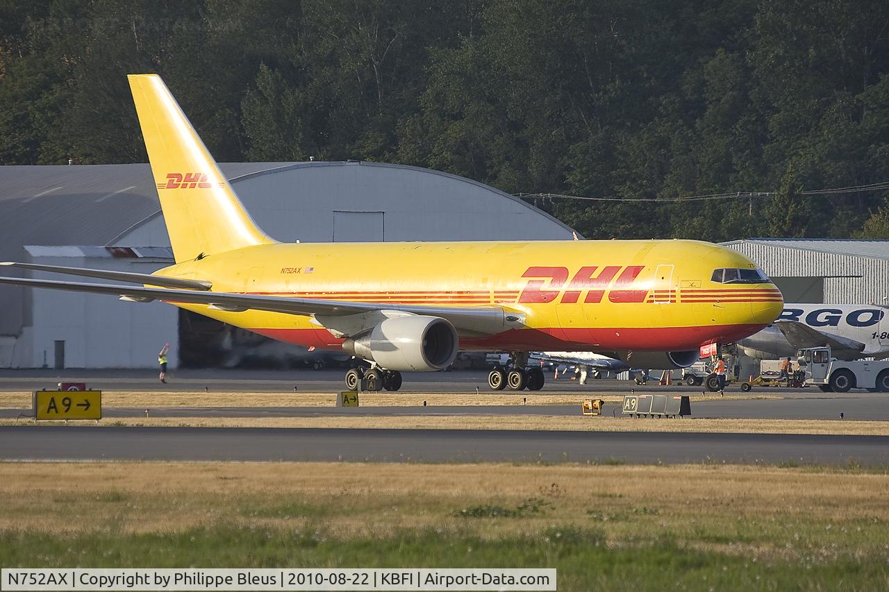 N752AX, 1988 Boeing 767-200 C/N 23434, Pushback process coming to an end.