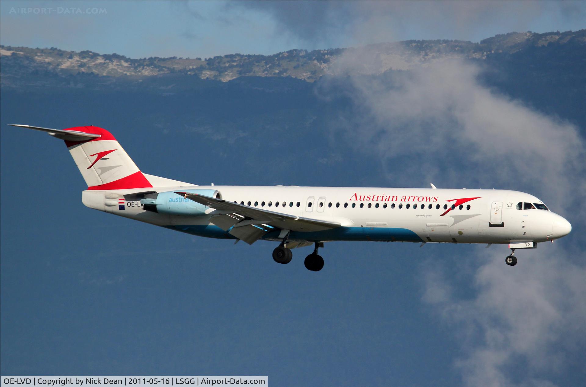 OE-LVD, 1994 Fokker 100 (F-28-0100) C/N 11515, LSGG/GVA