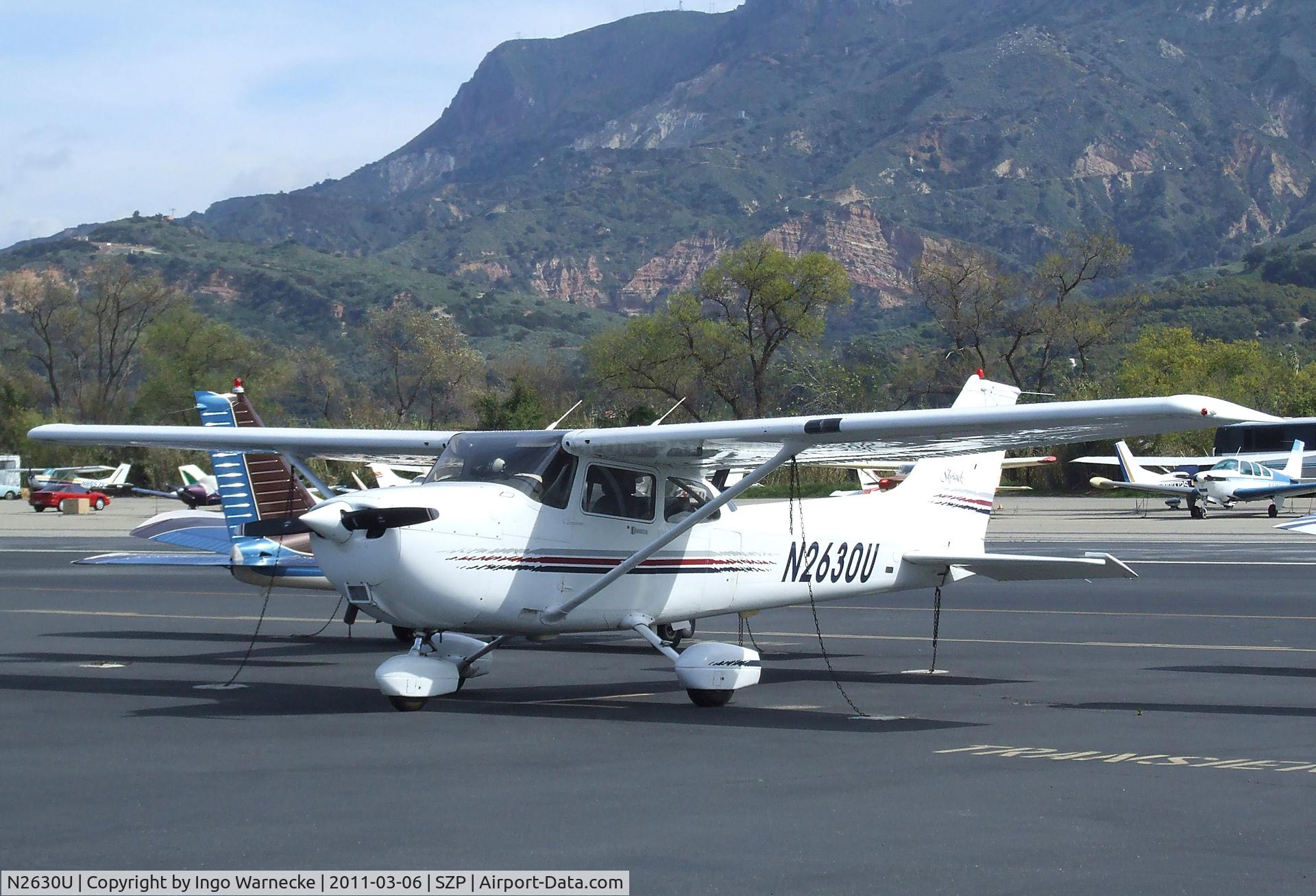 N2630U, 1998 Cessna 172R C/N 17280568, Cessna 172R Skyhawk at Santa Paula airport during the Aviation Museum of Santa Paula open Sunday
