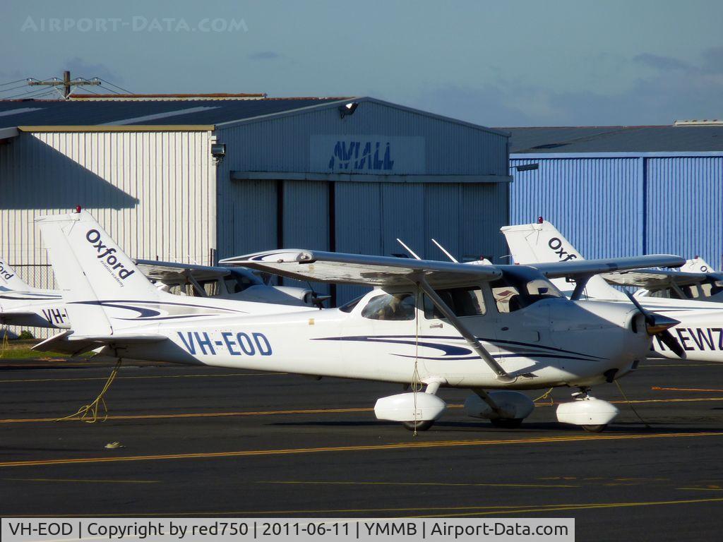 VH-EOD, 2005 Cessna 172S C/N 172S9950, Cessna 172 VH-EOD of Oxford Aviation Academy at Moorabbin