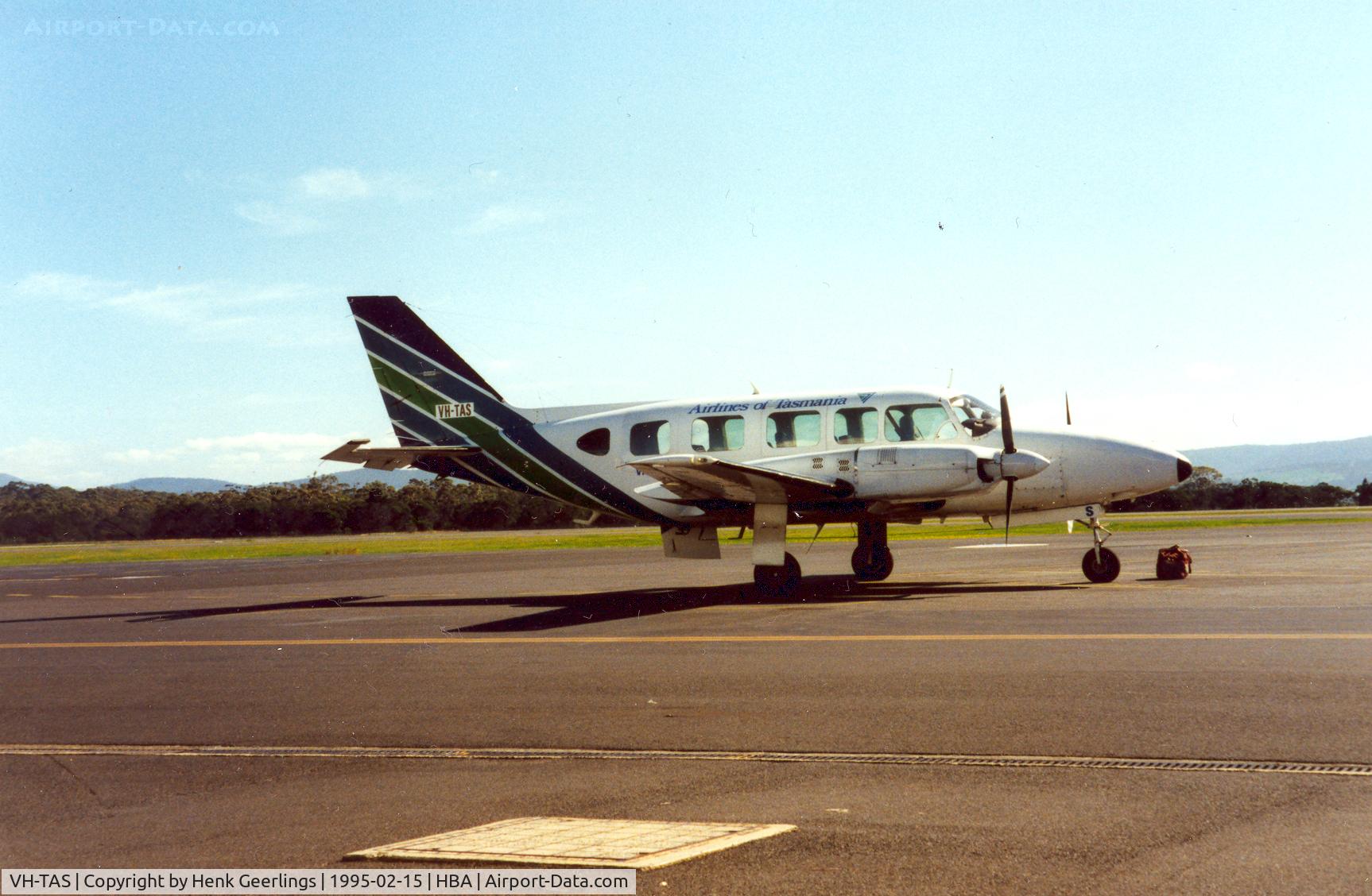 VH-TAS, 1976 Piper PA-31-350 Chieftain C/N 31-7652012, Airlines of Tasmania