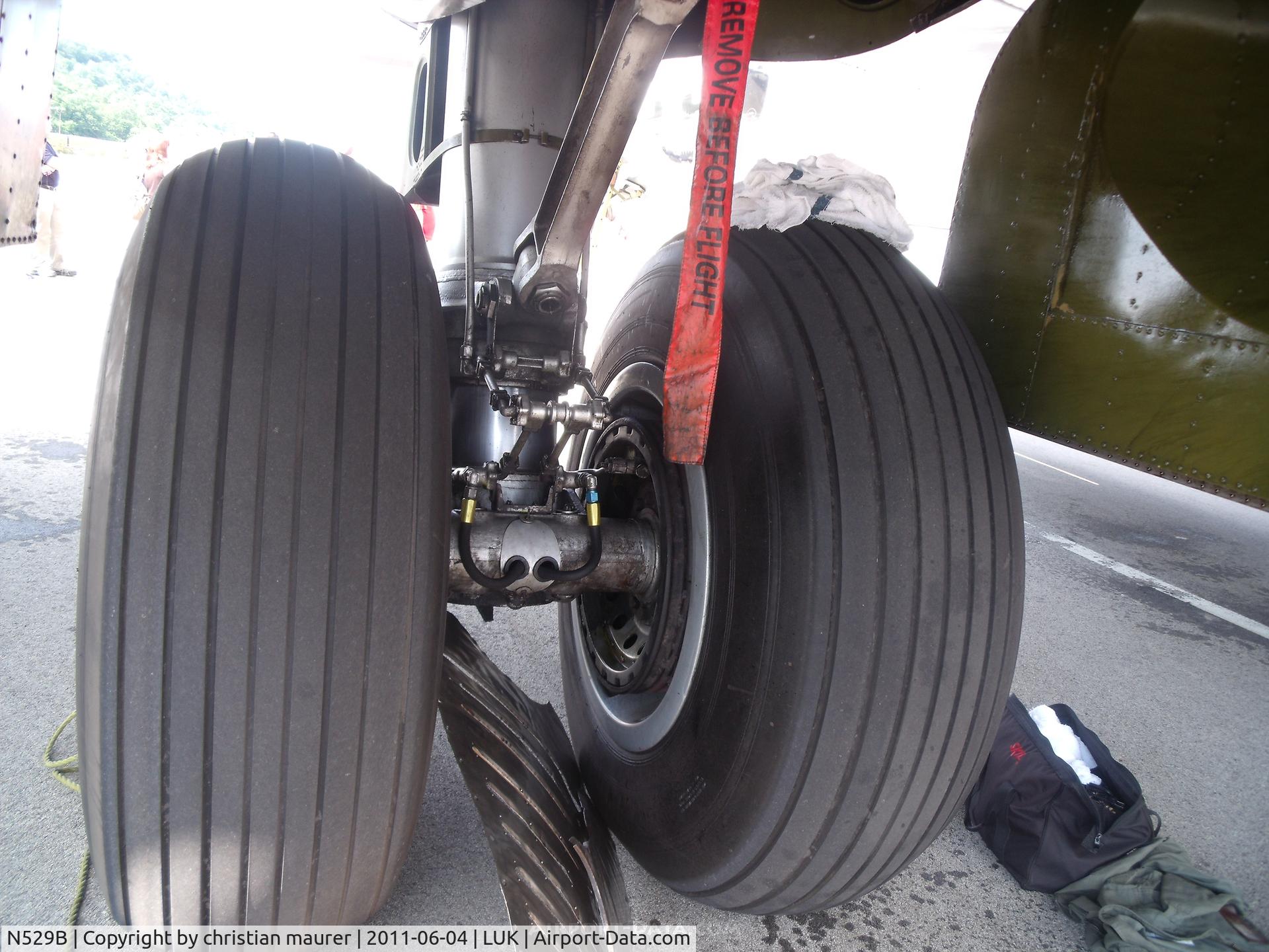 N529B, 1944 Boeing B-29A-60-BN Superfortress C/N 11547, landing gear of fifi