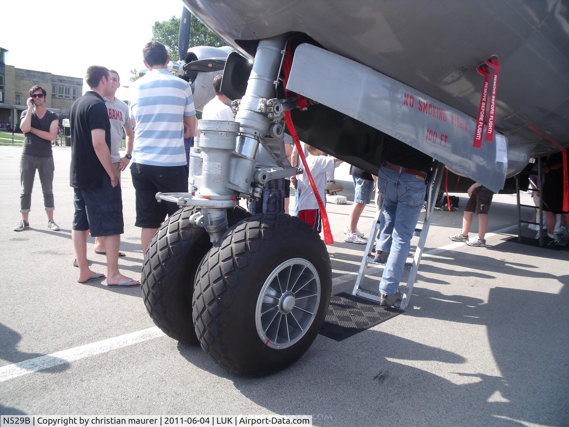 N529B, 1944 Boeing B-29A-60-BN Superfortress C/N 11547, fifi front gear