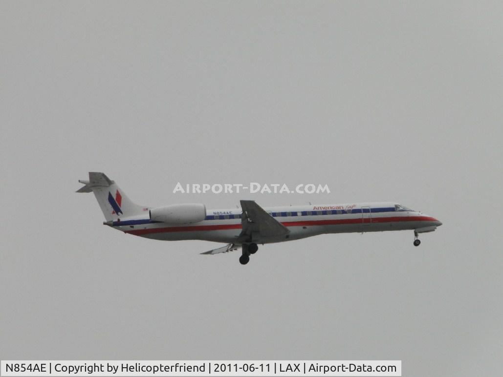 N854AE, 2003 Embraer ERJ-140LR (EMB-135KL) C/N 145743, American Eagle on final to runway 24