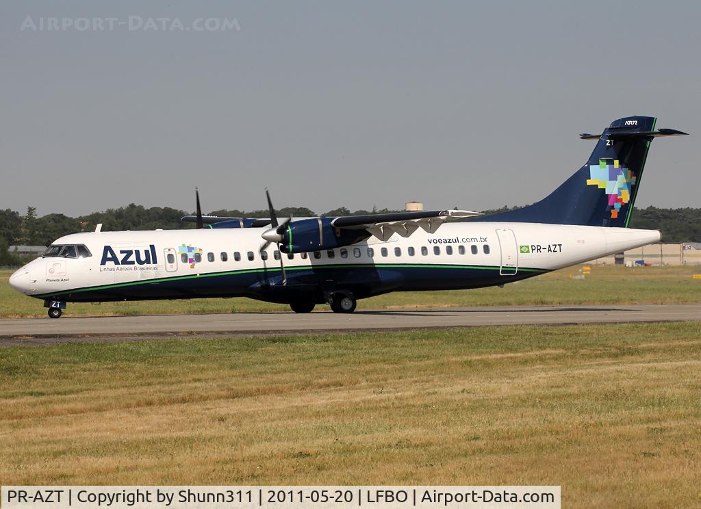 PR-AZT, 1995 ATR 72-202 C/N 450, Lining up rwy 14L for test flight...