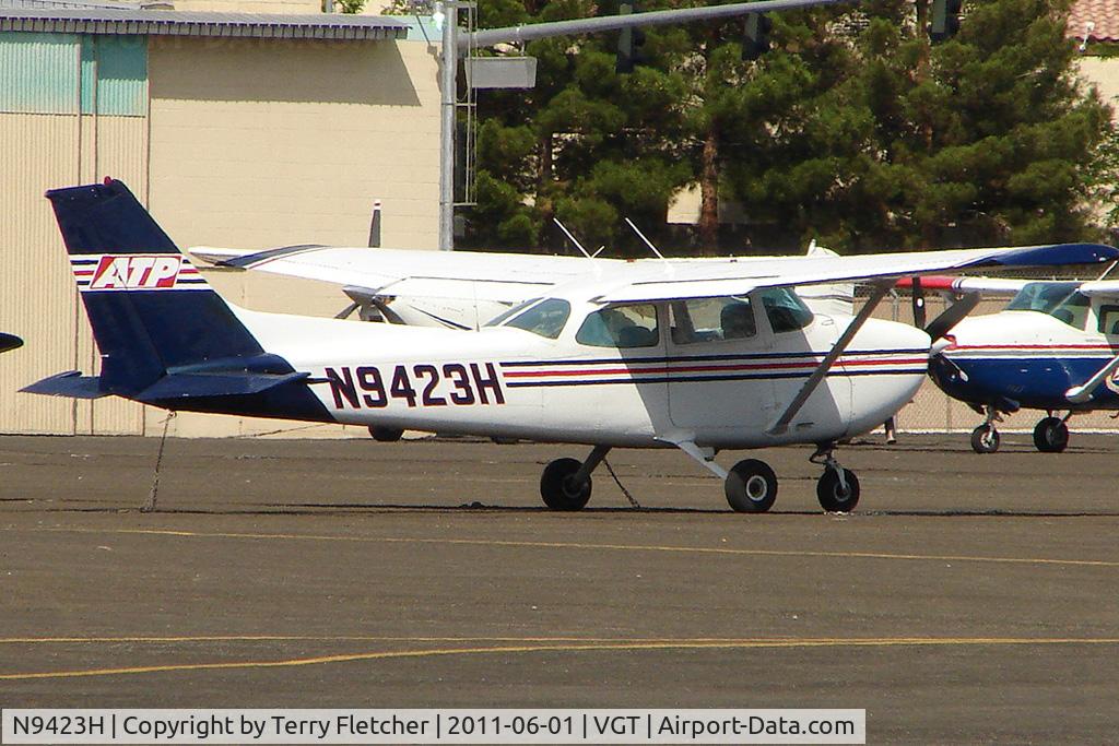 N9423H, 1975 Cessna 172M C/N 17266152, 1975 Cessna 172M, c/n: 17266152 at North Las Vegas