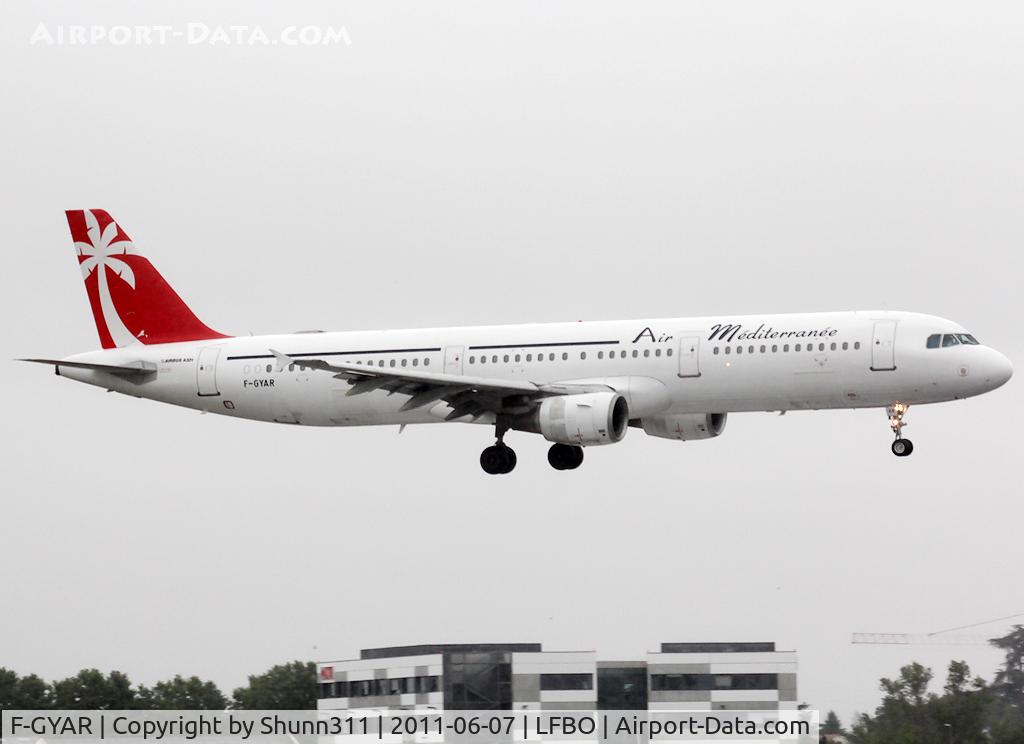 F-GYAR, 1995 Airbus A321-211 C/N 891, Landing rwy 32R with full titles now...