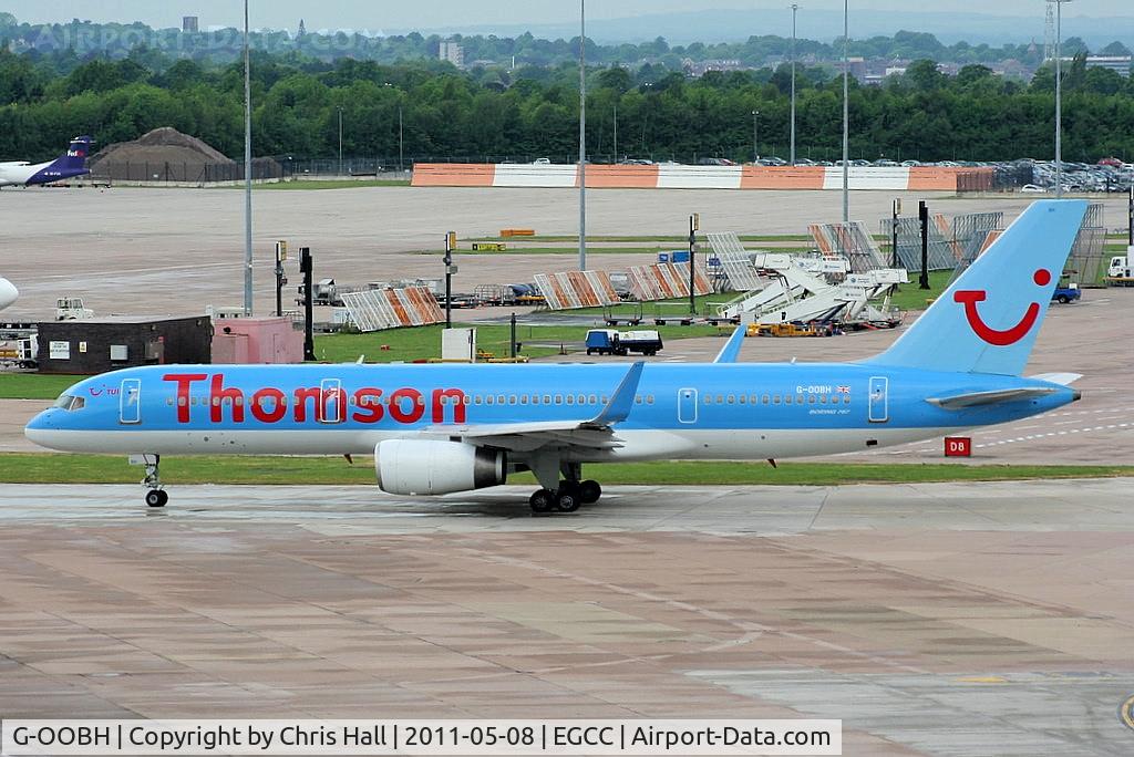G-OOBH, 1999 Boeing 757-236 C/N 29944, now in Thomson colours