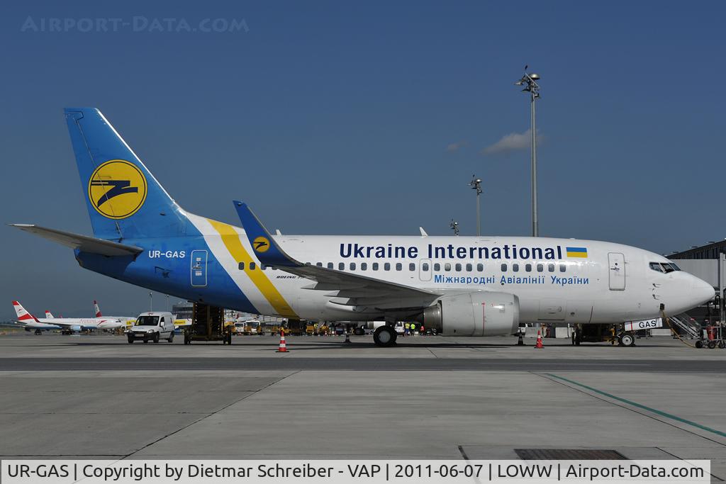 UR-GAS, 1993 Boeing 737-528 C/N 25236, Ukraine International Boeing 737-500