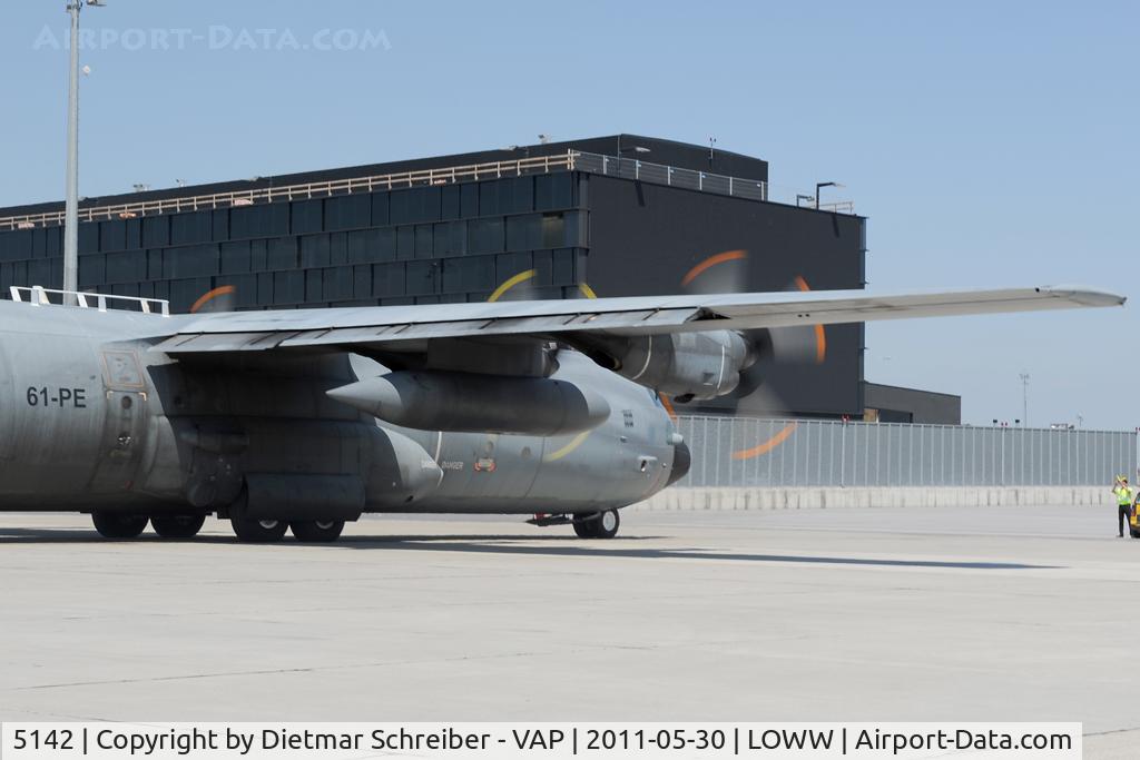 5142, 1988 Lockheed C-130H-30 Hercules C/N 382-5142, France Air Force C130