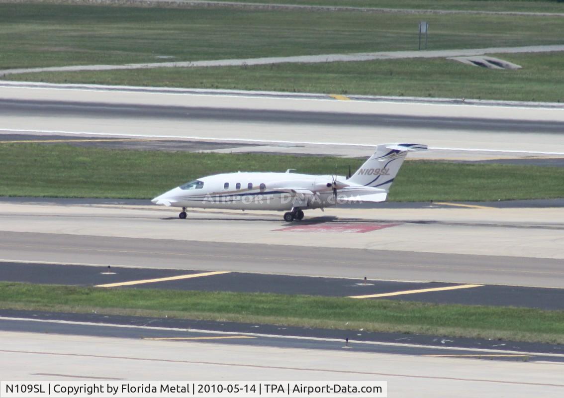 N109SL, 2004 Piaggio P-180 Avanti C/N 1092, Piaggio P180