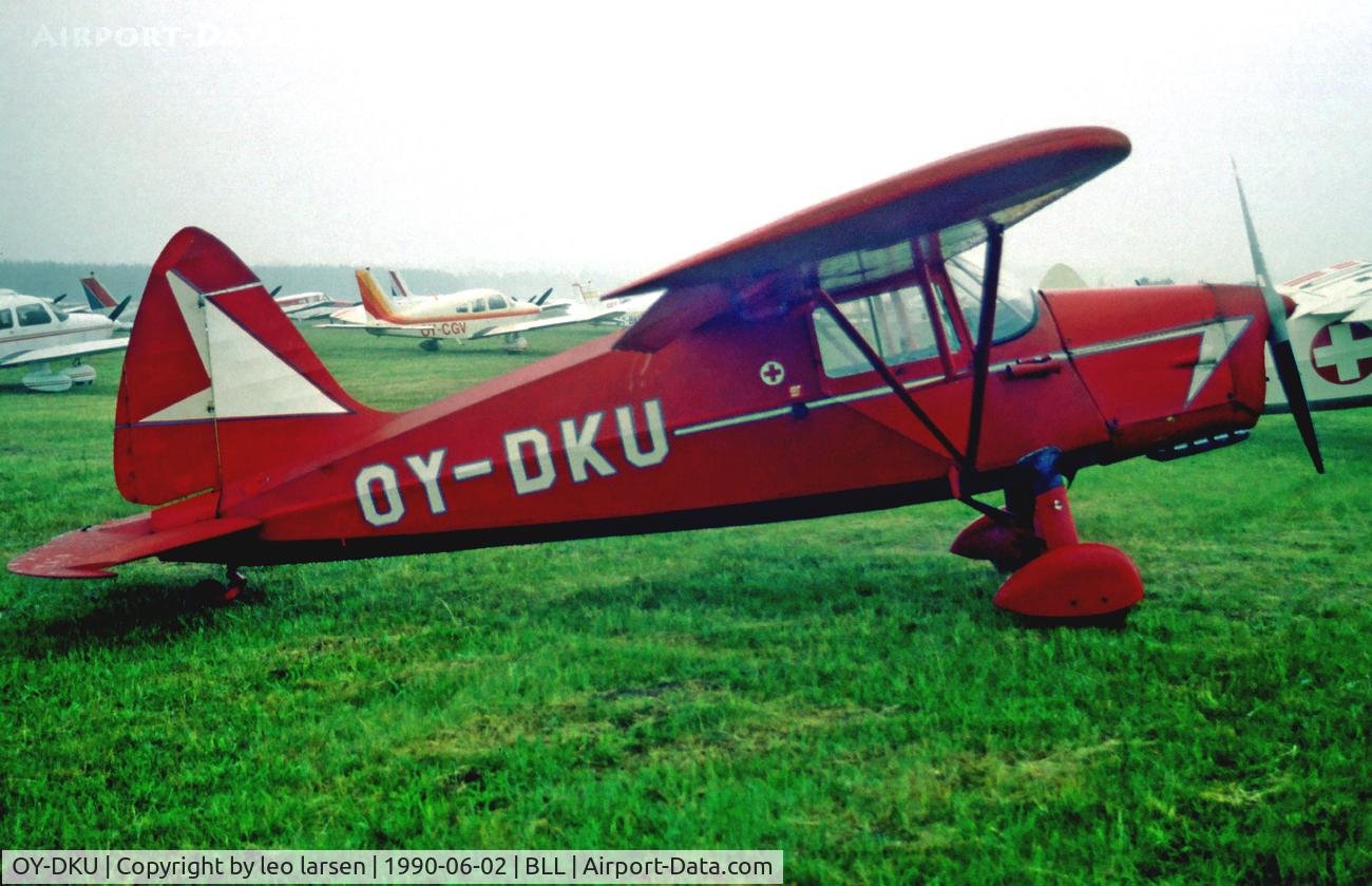 OY-DKU, 1946 SAI KZ III U-2 C/N 107, Billund Denmark 2.6.90