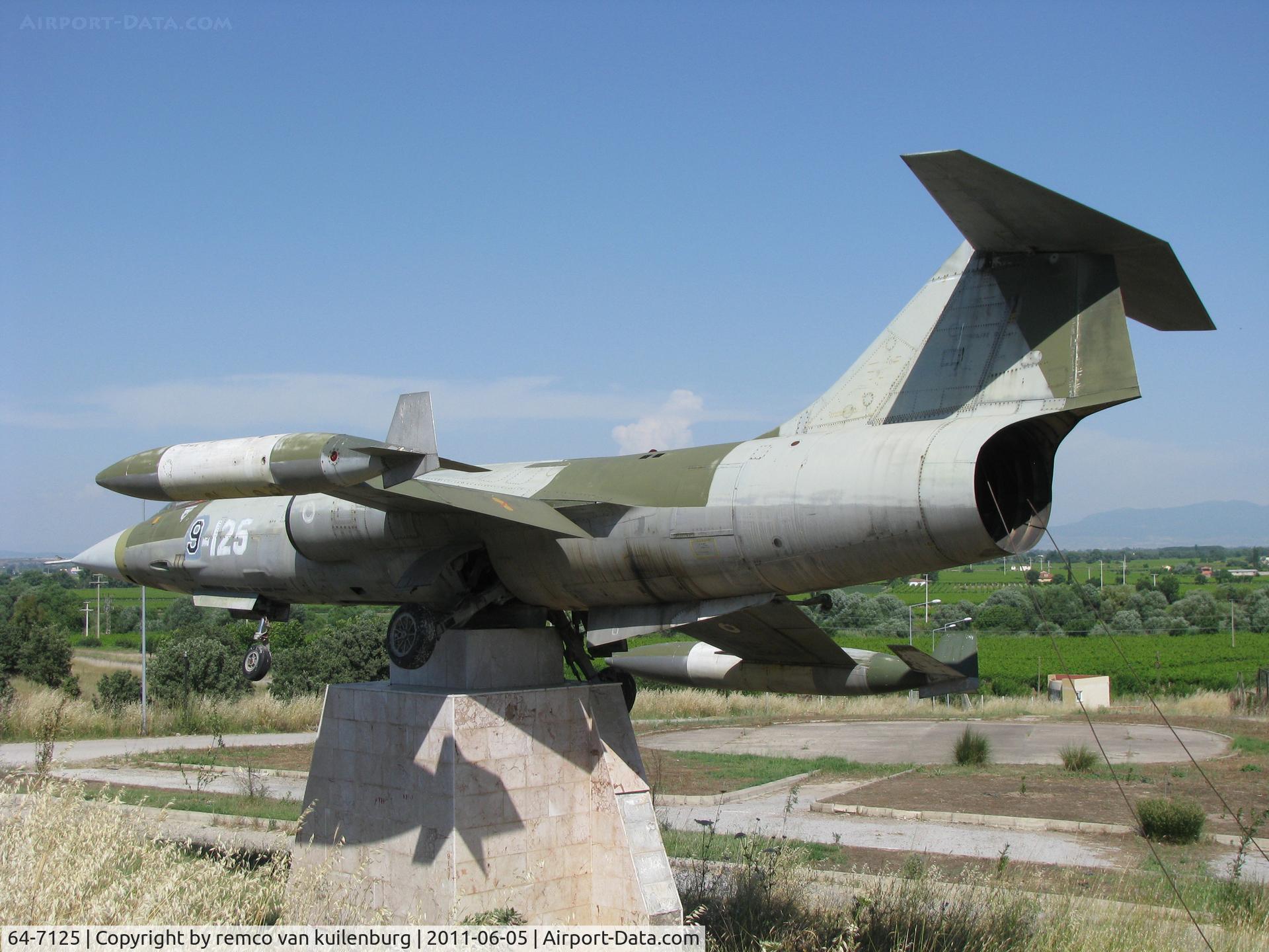 64-7125, 1964 Lockheed F-104G Starfighter C/N 683-7125, of airport preserved at Manisa university code 9-125
