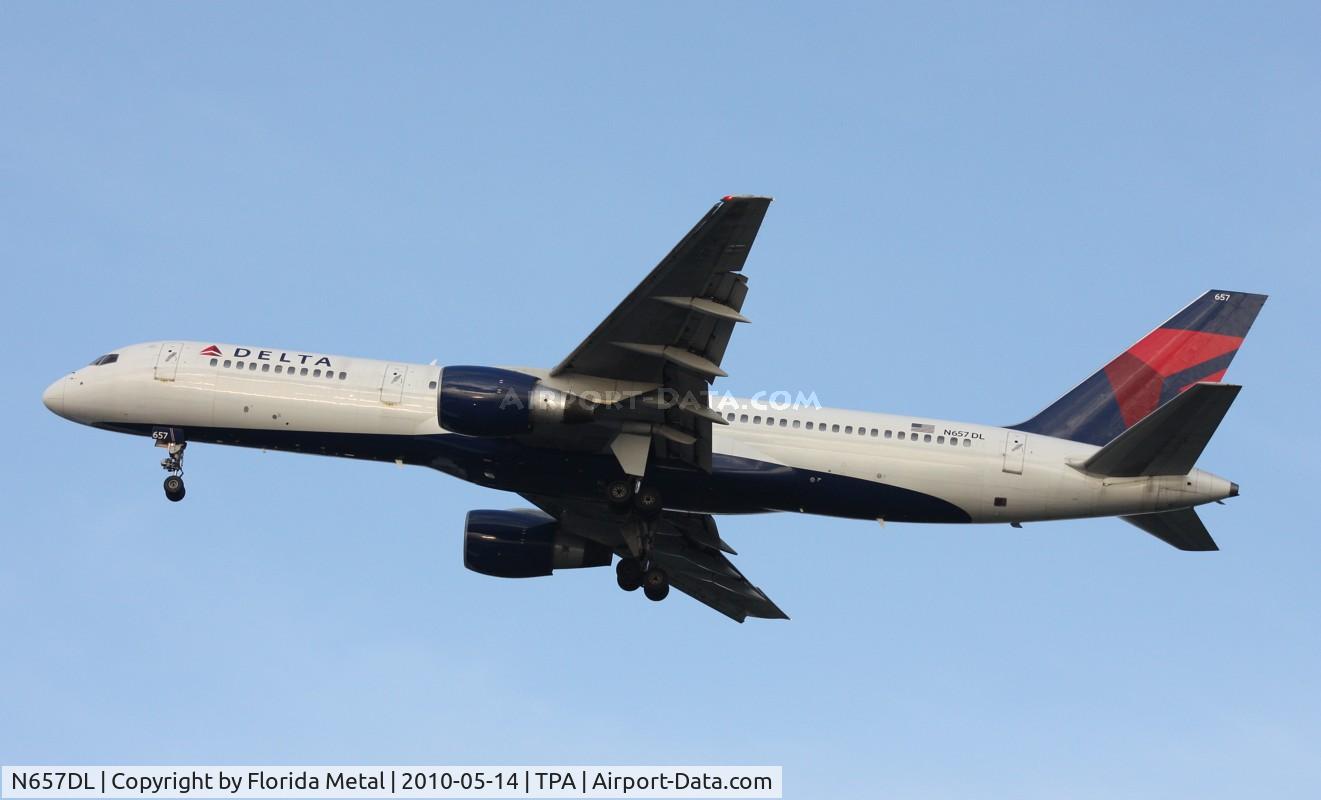 N657DL, 1990 Boeing 757-232 C/N 24419, Delta 757