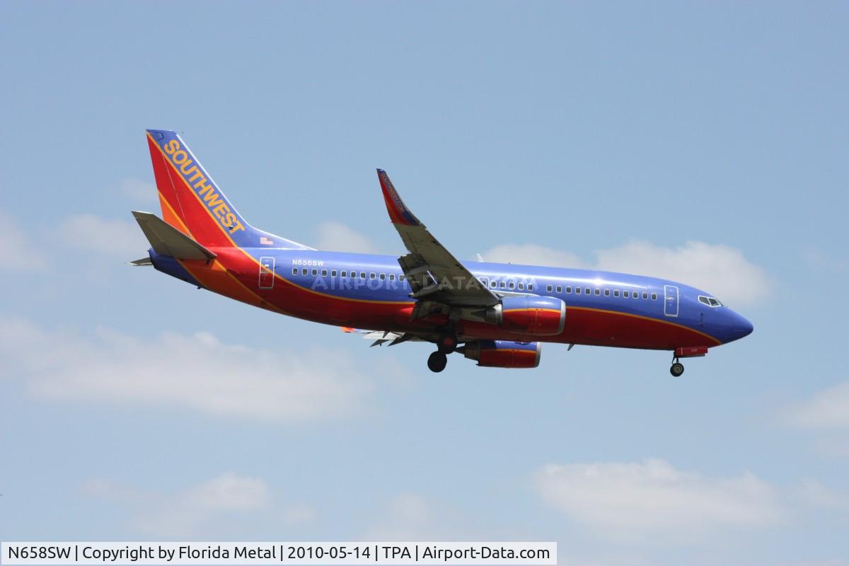 N658SW, 1985 Boeing 737-3L9 C/N 23332, Southwest 737