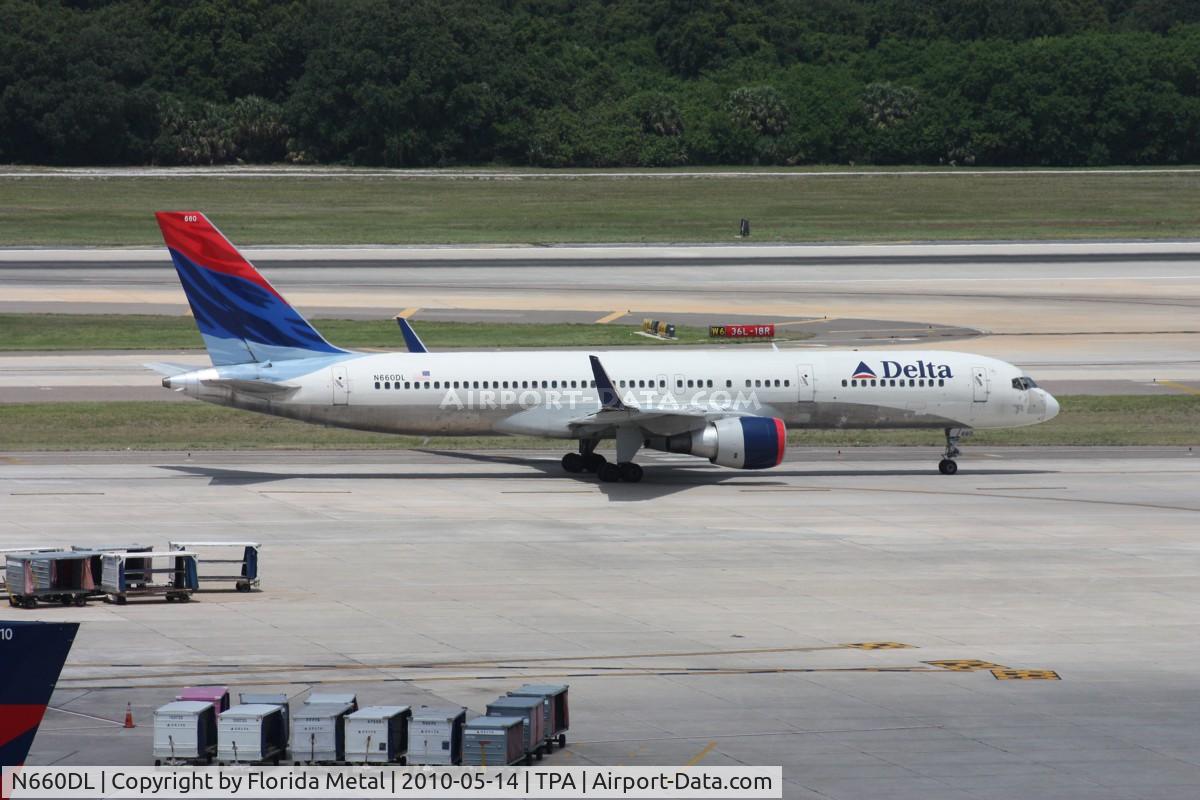 N660DL, 1990 Boeing 757-232 C/N 24422, Delta 757