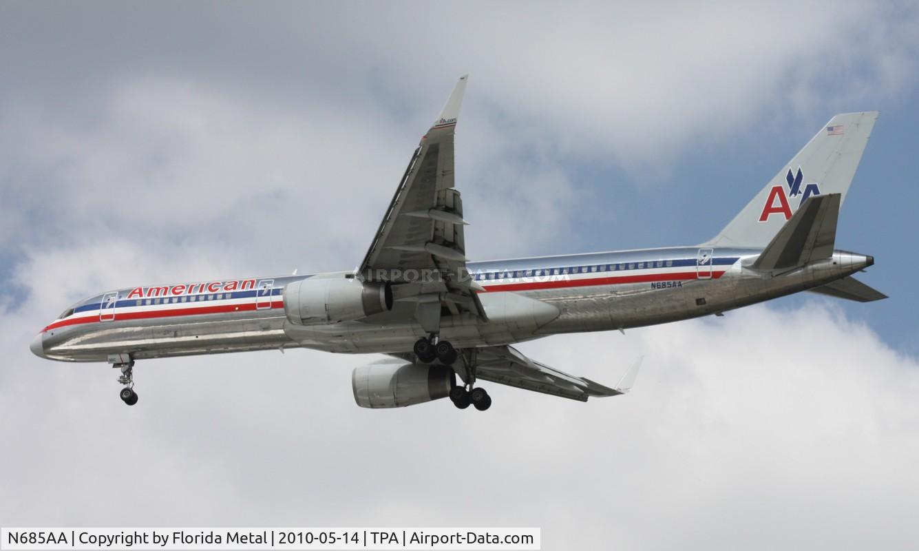 N685AA, 1992 Boeing 757-223 C/N 25342, American 757