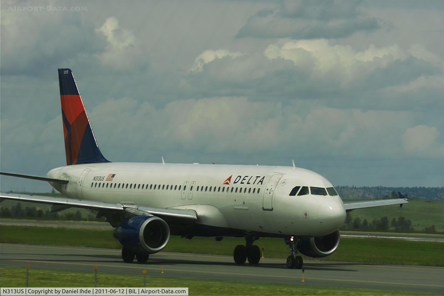 N313US, 1990 Airbus A320-211 C/N 153, Delta Airlines Airbus A320 @ BIL