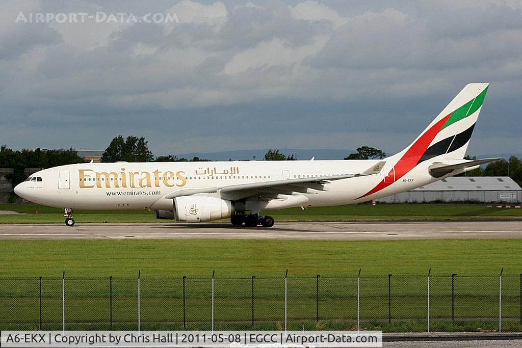 A6-EKX, 2000 Airbus A330-243 C/N 326, Emirates