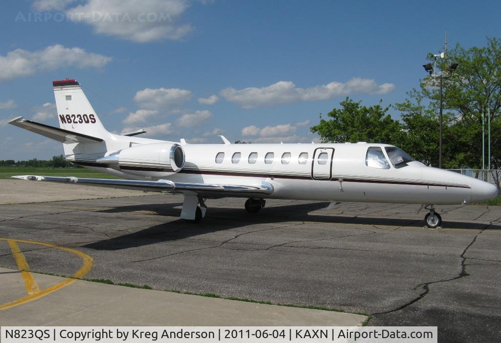 N823QS, 2008 Cessna 560 C/N 560-0794, Cessna 560 Citation Excel on the ramp.