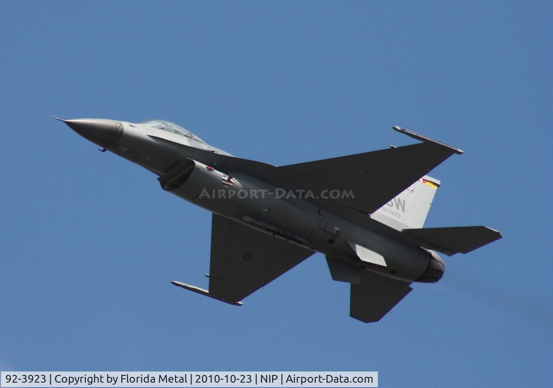 92-3923, 1992 Lockheed F-16CJ Fighting Falcon C/N CC-165, Viper