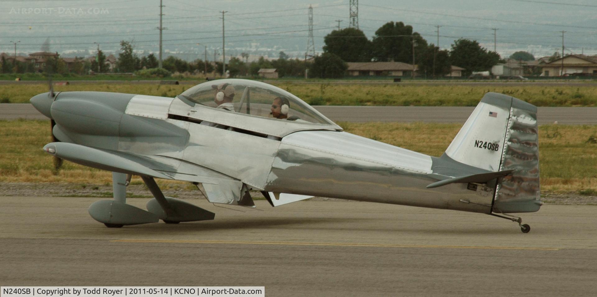 N240SB, 2000 Vans RV-4 C/N 01, Taxiing at Chino