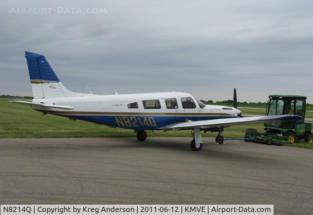 N8214Q, 1980 Piper PA-32R-301T Turbo Saratoga C/N 32R-8029096, EAA 688 Fly-in Breakfast 2011