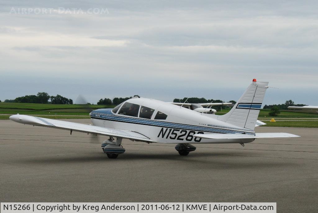 N15266, 1972 Piper PA-28-235 C/N 28-7310029, EAA 688 Fly-in Breakfast 2011