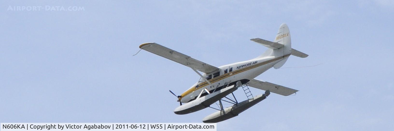 N606KA, 1954 De Havilland Canada DHC-3 Turbo Otter Otter C/N 37, Landing at South Lake Union in Seattle
