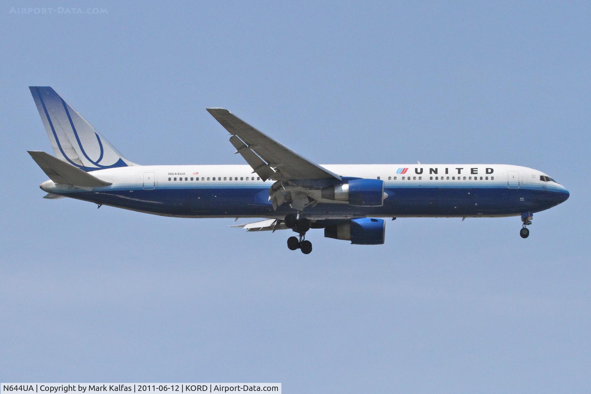 N644UA, 1991 Boeing 767-322 C/N 25094, United Airlines Boeing 767-322, UAL949 arriving from EGLL, RWY 10 approach KORD.