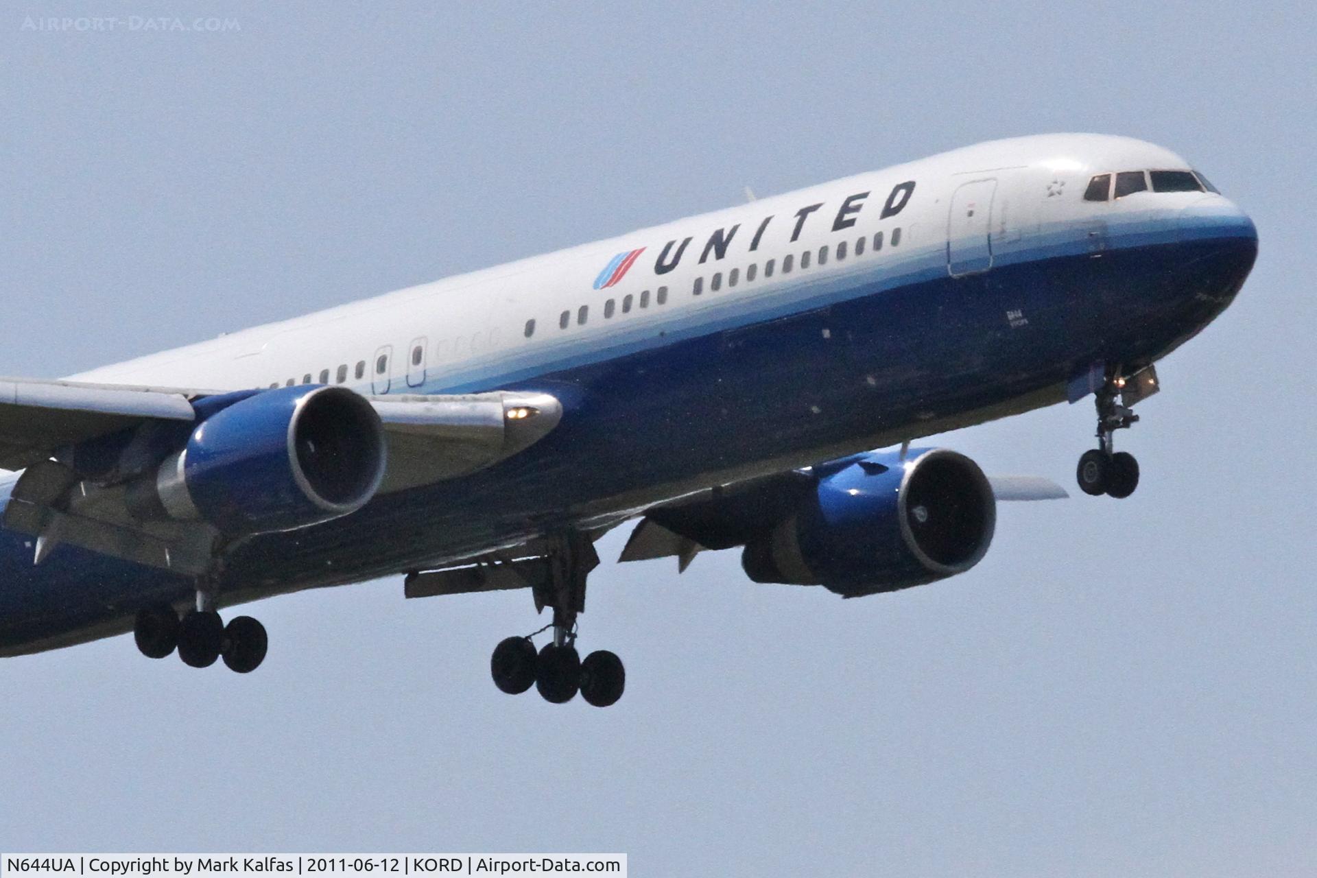 N644UA, 1991 Boeing 767-322 C/N 25094, United Airlines Boeing 767-322, UAL949 arriving from EGLL, RWY 10 approach KORD.