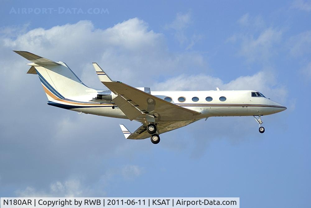 N180AR, 1974 Gulfstream Aerospace G1159B C/N 148, Landing 12R
