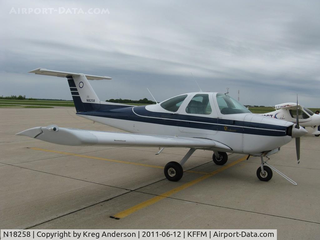 N18258, 1982 Beech 77 Skipper Skipper C/N WA-299, EAA 1174 Fly-in Breakfast 2011