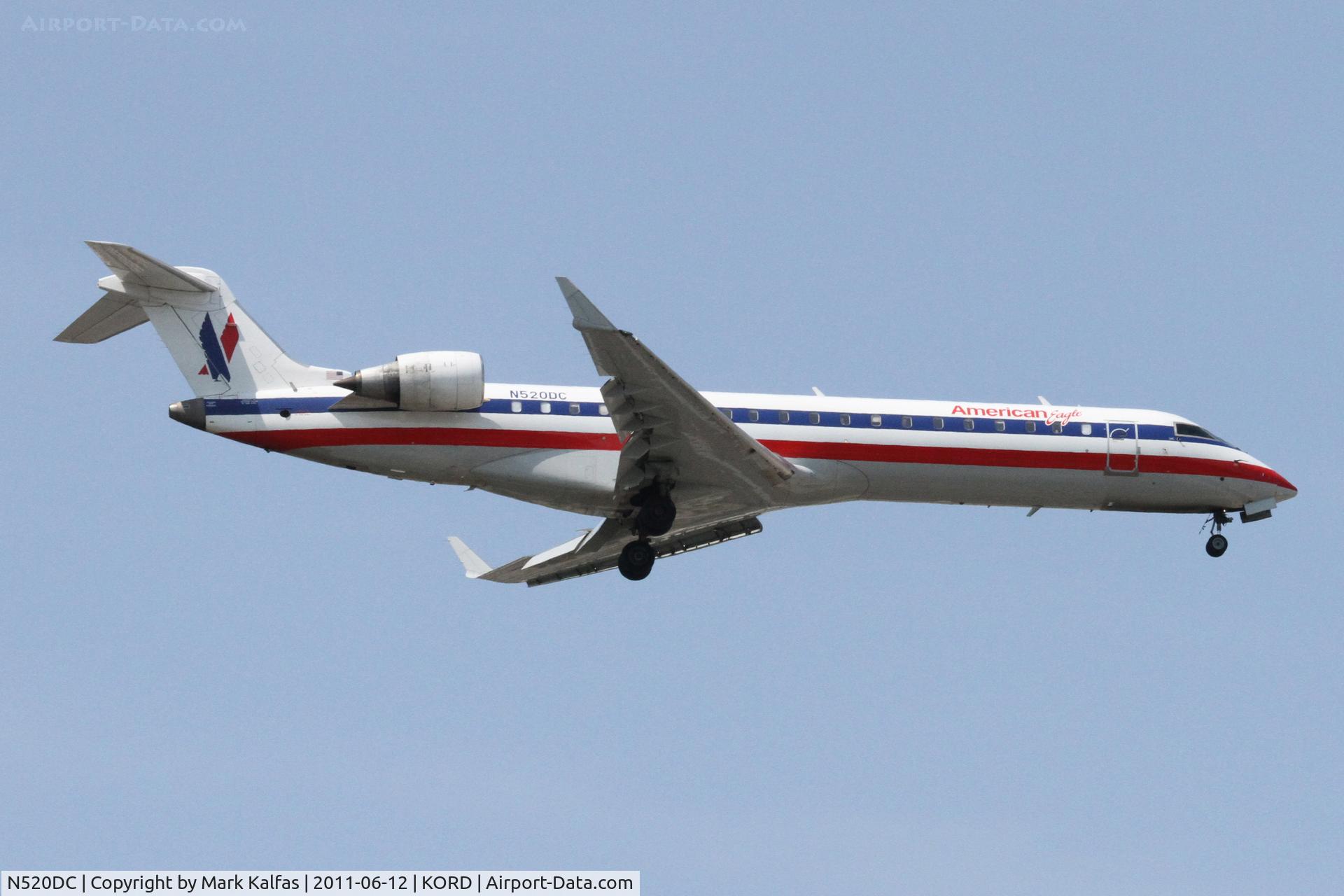 N520DC, 2004 Bombardier CRJ-701 (CL-600-2C10) Regional Jet C/N 10140, American Eagle Bombardier CL-600-2C10, EGF3774 arriving from KCMH, RWY 10 approach KORD.