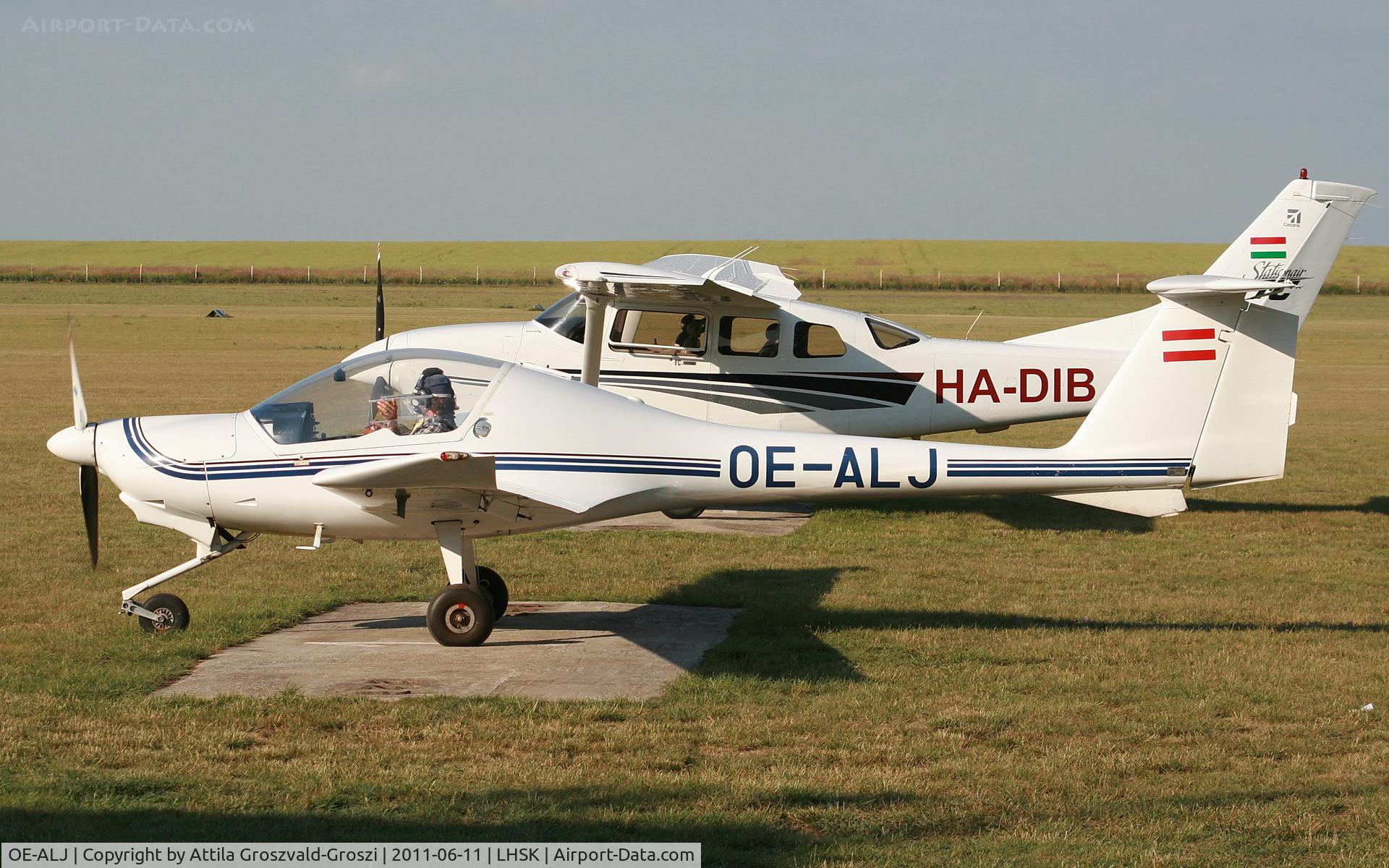 OE-ALJ, HOAC DV-20 Katana C/N 20089, Siofok-Kiliti Airport, Hungary - Visitor