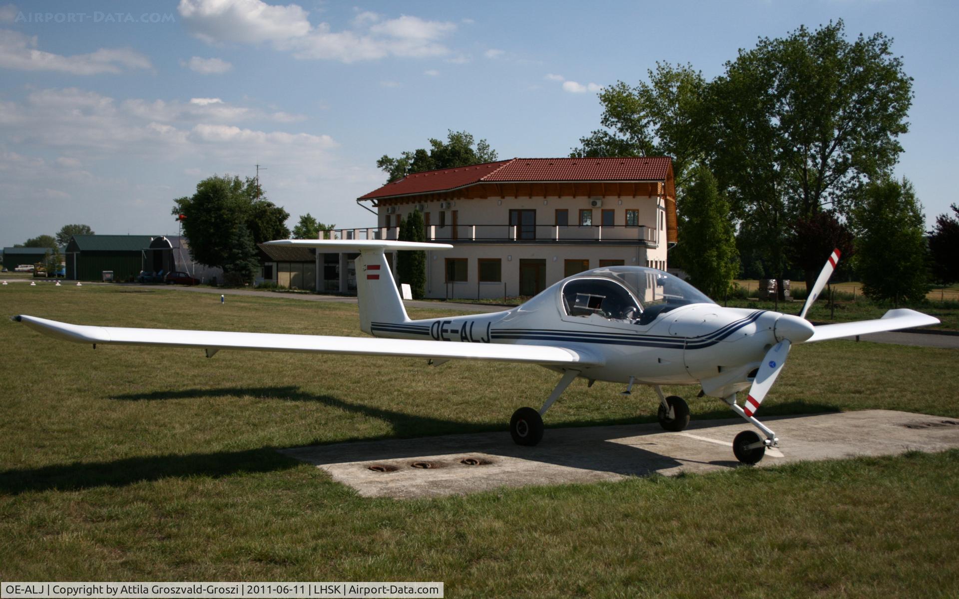 OE-ALJ, HOAC DV-20 Katana C/N 20089, Siofok-Kiliti Airport, Hungary - Visitor