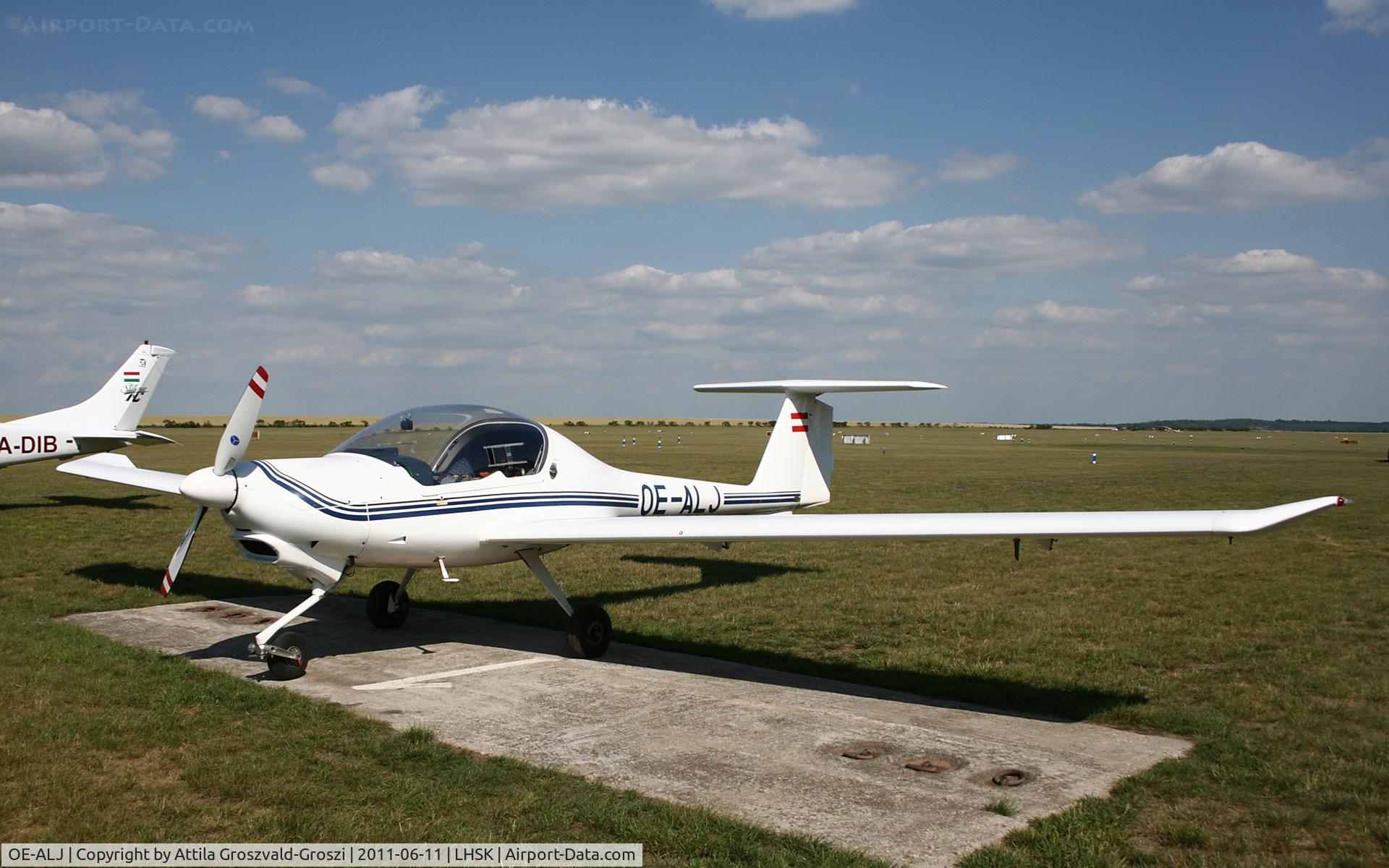 OE-ALJ, HOAC DV-20 Katana C/N 20089, Siofok-Kiliti Airport, Hungary - Visitor